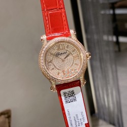 实拍 为你带来快乐——推出萧邦chopard Happy Sport满钻腕表！①卓越时计源于精湛工艺，双层蓝宝水晶玻璃之间，7颗施华洛世奇快乐彩钻活灵活现，完美诠释原装的韵味和感觉，镶满钻的表壳比例匀称，做工精湛，颗颗美钻饱满挺拔。②字面为了追求完美，耗时耗力，每一个刻度和英文logo都经过多次的独立开模，耗费多套模板，为你带来最接近原装的字面效果！③机芯采用进口石英机芯走时精准，④表带方面，为追求极致以及每一位客户的体验感，不惜成本采用牛皮皮表带，为你带来最高的体验手感制表技艺和宝石镶嵌完美融合！
