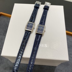 新款上市！浪琴表黛绰维纳系列石英女士腕表，意式生活邂后现代优雅，精致优雅知性，高端配置，搭配进口石英机芯，拱形双卜蓝宝石玻璃镜面，精钢表壳，表盘尺寸:20.8✖️32mm