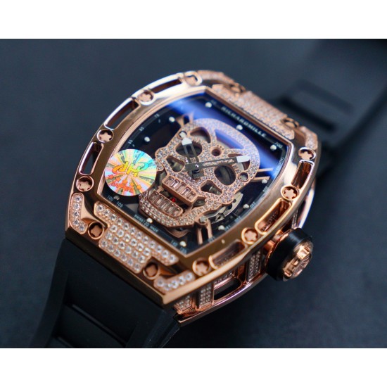 理查德米勒 RICHARD MILLE 最新升級特别版 抛光亮壳 让你体验最亮鬼头 带出最经典的RM052鬼头经典传奇 永不落后 镂空骷髅头腕表.骷髅头轮廓突出,造型霸气不羁,具有震撼人心的魅力。搭配艳耀色彩的真皮轻便表带,更拉风,更前卫。缤纷盛夏,换上短袖T恤的你,腕间搭上鲜艳的表款,是不是很吸睛?尺寸43x50mm ⚠️请认准独家品质 理查德米勒 RICHARD MILLE 最新升級特别版 抛光亮壳 让你体验最亮鬼头 带出最经典的RM052鬼头经典传奇 永不落后 镂空骷髅头腕表.骷髅头轮廓突出,造型霸气不羁,具有震撼人心的魅力。搭配艳耀色彩的真皮轻便表带,更拉风,更前卫。缤纷盛夏,换上短袖T恤的你,腕间搭上鲜艳的表款,是不是很吸睛?尺寸43x50mm ⚠️请认准独家品质