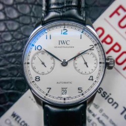 万国IWC－葡萄牙系列  七日链 葡七 自动机械机芯 独立小秒针 真动能指示 蓝宝石玻璃 牛皮表带42mm。