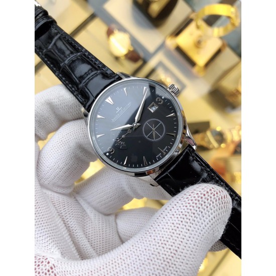品牌:积家-Jaeger-LeCoultr表带:进口小牛皮/316精钢机芯:全自动机械机芯材料:高级强化镀膜镜面尺寸:直径40mm,厚度12mm 品牌:积家-Jaeger-LeCoultr表带:进口小牛皮/316精钢机芯:全自动机械机芯材料:高级强化镀膜镜面尺寸:直径40mm,厚度12mm