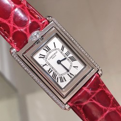 AW厂最新卡地亚翻转坦克卡地亚 Cartier的Tank Reversible系列诞生于1932年，也就是今日Tank Basculante的前身，是以其著名的长方形坦克为基础造型，再加上表身可以翻转的功能，此功能称为Cabriolet，法文的意思是有篷的马车，取其翻转过程形式篷顶收放，表壳电白金品质，搭配美州鳄鱼皮表带尺寸长31m宽26厚4.8。