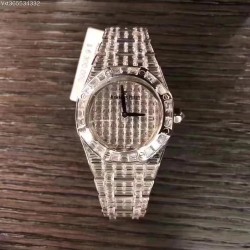 AP【爱彼】真金真钻定制款 直径：33mm 正品公万 接受预定 工期半年商品规格:默认规格