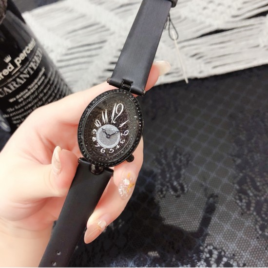 2019新款Breguet-宝玑那不勒斯皇后系列! 史上最强最美 绝对值得拥有的一款 拱桥弧形、表盘用天然白色珍珠母贝 阿拉伯数字时符 经典的蓝钢宝玑指针,完美复刻 那不勒斯皇后款 绝对的女神气质名媛款 最重要的是百搭得来不失少女心 必入款❗带上一秒变女神,各种派对,晚会,聚会,约会,发布会,让你BlingBling 2019新款Breguet-宝玑那不勒斯皇后系列! 史上最强最美 绝对值得拥有的一款 拱桥弧形、表盘用天然白色珍珠母贝 阿拉伯数字时符 经典的蓝钢宝玑指针,完美复刻 那不勒斯皇后款 绝对的女神气质名媛款 最重要的是百搭得来不失少女心 必入款❗带上一秒变女神,各种派对,晚会,聚会,约会,发布会,让你BlingBling