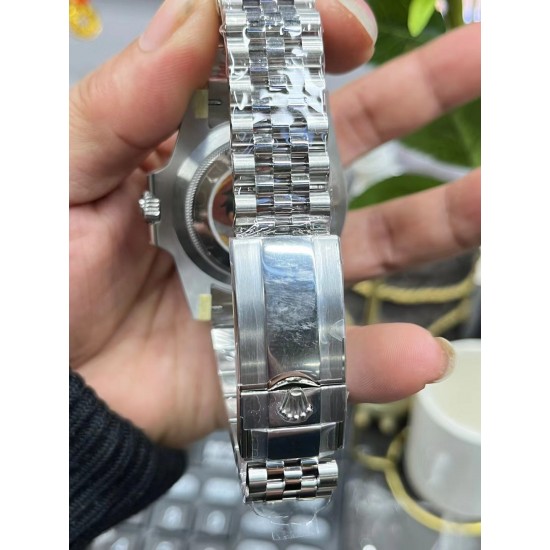 “可乐圈” ROLEX 劳力士 GMT格林尼治型 尺寸40mm!精钢表壳表链,蓝宝石镜面,超级夜光,双向陶瓷旋转表圈,原装折叠扣! “可乐圈” ROLEX 劳力士 GMT格林尼治型 尺寸40mm!精钢表壳表链,蓝宝石镜面,超级夜光,双向陶瓷旋转表圈,原装折叠扣!