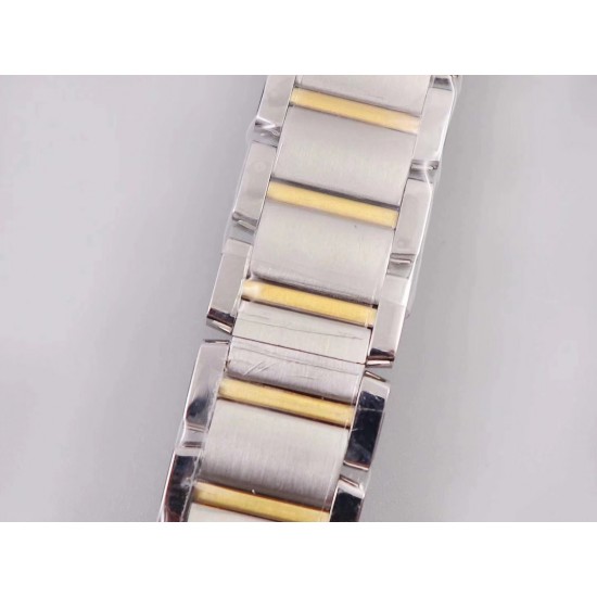 实拍 8848F出品卡地亚法国坦克!瑞士石英机芯,尺寸~25.35*20.3mm,其他的就不作多介绍了,均可官网查阅,下面我来讲讲它的迷人之处,坦克腕表家族中女性最喜欢的一个系列。首先正像坦克与履带的不可分离,法国坦克腕表的履带式表链不仅像一款简练的手镯将金属的光泽绽放无余,也更好的融合了坦克系列棱角分明、锐利的表壳边缘,二者的结合不仅使表款风格上有个完整的统一性,更是对坦克腕表系列的自由精神的完美诠释,因此法国坦克可谓是卡地亚坦克腕表系列之中的经典之作!保卡、吊牌、表带膜和外包装都有贴标型号!下手要快! 实拍 8848F出品卡地亚法国坦克!瑞士石英机芯,尺寸~25.35*20.3mm,其他的就不作多介绍了,均可官网查阅,下面我来讲讲它的迷人之处,坦克腕表家族中女性最喜欢的一个系列。首先正像坦克与履带的不可分离,法国坦克腕表的履带式表链不仅像一款简练的手镯将金属的光泽绽放无余,也更好的融合了坦克系列棱角分明、锐利的表壳边缘,二者的结合不仅使表款风格上有个完整的统一性,更是对坦克腕表系列的自由精神的完美诠释,因此法国坦克可谓是卡地亚坦克腕表系列之中的经典之作!保卡、吊牌、表带膜和外包装都有贴标型号!下手要快!