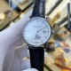 实物拍摄品牌：江诗丹顿 -Vacheron Constantin 最新推出类型：[酷]男士腕表表壳：316精钢（做工优质）表带：进口真牛皮/316精钢（两种可选）机芯：高级定制全自动机械机芯（走时稳定）玻璃：高级强化镀膜镜面尺寸：直径40mm，厚度12.5mm