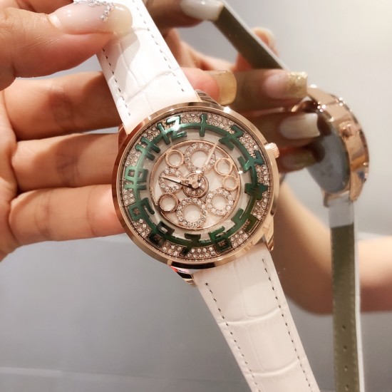 最新款时来运转 萧邦钻石时装表 大表盘百搭时尚 搭载原装石英机 走时准 真皮表带