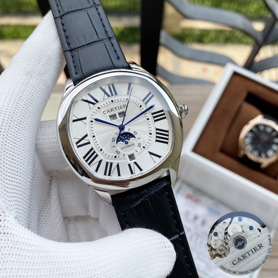 卡地亚 Cartier 精品男士腕表,多功能设计,技艺精湛,独具匠心,尊贵大气,绅士风范。采用全自动机械机芯,顶级316精钢表壳,进口小牛皮表带,矿物质超强镜面,尺寸43-13 卡地亚 Cartier 精品男士腕表,多功能设计,技艺精湛,独具匠心,尊贵大气,绅士风范。采用全自动机械机芯,顶级316精钢表壳,进口小牛皮表带,矿物质超强镜面,尺寸43-13