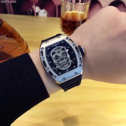 Richard Mille 】理查RM052颅骨腕表全新延续特别版金鬼款  骷髅头图案更惊悚炫酷抢眼敖，装置原装进口机械机芯，沿用高度纯钢铸造壳身，注重每一处细节，尺寸43mmx50mm  开拓新款式啦！让您更加贴心满意的享受视觉和品质的追求！商品规格:默认规格