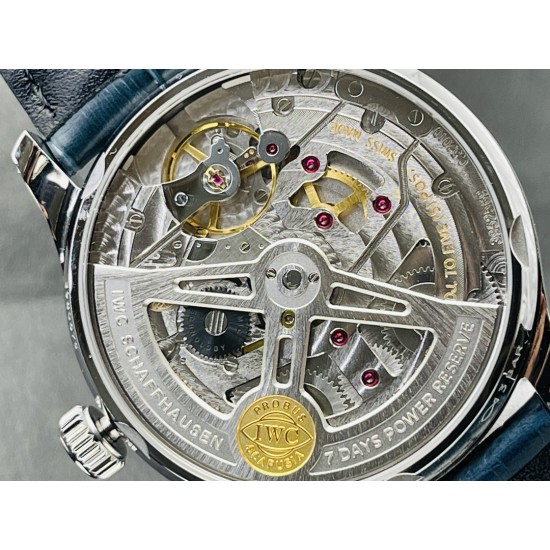 【ZF Factory销量神器】V5升级版 IWC万国葡7-葡萄牙系列 七日链 !1⃣️搭载定制版C.52010自动机械机芯!2⃣️独立小秒针,真动能指示!3⃣️蓝宝石玻璃镜面!4⃣️定制版意大利牛皮表带,原装扣子!5⃣️直径42毫米!ZF出品 必属精品 欢迎您的品鉴! 【ZF Factory销量神器】V5升级版 IWC万国葡7-葡萄牙系列 七日链 !1⃣️搭载定制版C.52010自动机械机芯!2⃣️独立小秒针,真动能指示!3⃣️蓝宝石玻璃镜面!4⃣️定制版意大利牛皮表带,原装扣子!5⃣️直径42毫米!ZF出品 必属精品 欢迎您的品鉴!