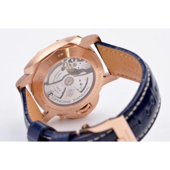 VS 沛纳海 廖凡代言新品:44MM“骚蓝”庐米诺红金腕表PAM 1112。唯有沛纳海红金表浓郁深厚,特征性设计,视觉上独特,形态上扎实,买红金系列的那必定是真爱粉无疑! VS 沛纳海 廖凡代言新品:44MM“骚蓝”庐米诺红金腕表PAM 1112。唯有沛纳海红金表浓郁深厚,特征性设计,视觉上独特,形态上扎实,买红金系列的那必定是真爱粉无疑!