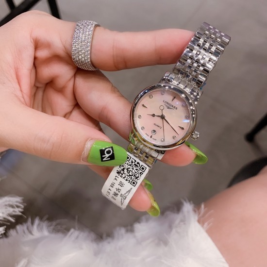 爆款浪琴女表316精钢表带 进口石英机芯（精准）耐磨蓝光玻璃。尺寸：女直径30mm厚10mm