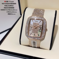 实拍 伯爵-Piaget 非凡珍品系列情侣腕表 瑞士石英机芯蓝宝石玻璃镜面 表壳尺寸小号25x30mm 大号35x40mm厚度约8mm