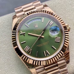 ROLEX 劳力士 星期日志型40mm终极版 搭载原版3255自动机械机芯228239系列腕表，40mm直径，研发耗时16个月！原版1比1开模。重点升级了以下几个要点：1.表壳直径与最新版3255型系列一致40毫米。2.表带头粒与原装一致，5件拼装，难度非常高，表带与表壳交错型无缝连结。3.把头皇冠处下方修改为与原版一致的两个圆点。4.表扣与原版一致里面加装了弹簧，字体大小工艺和原装一致。5.表壳侧面与原版一致增加二维码防伪。6.表壳与表带连接处的壳身刻有与原版一致的型号数字228239。