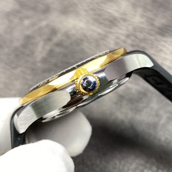 【VS出品】欧米茄 海马300M 316精钢材质打造！间黄金胶带款！8800机 42MM！出货实拍