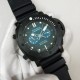 沛纳海新款来袭！SUBMERSIBLE 潜行系列PAM00983，纪尧姆内里特别版，设计灵感来自于这位法国自由潜水冠军纪尧姆内里(GUILLAUME NRY)，他因创下世界纪录和拍摄惊艳的水底照片而蜚声国际。PAM00983,直径47mm,厚度15mm,矿物质强化玻璃，316L精钢黑壳，黑色陶瓷逆时针旋转表圈附分度标，坚韧橡胶表带，表底盖镌刻自由潜水冠军本人的署名、莫雷阿岛的图像，以及他在恒重自由潜水项目创下的惊人纪录 ── 单口闭气下潜126米。