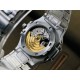 【PFF Factory2021牛年力作】V2升级版 【市场最高品质版本】百达.翡丽Patekphilippe运动系列(鹦鹉螺)5724(霸道总裁)升级版!1⃣️所有功能同正品(10字位动能显示,7字位日历和月相 4字位小秒针),和原装一样的带水平压纹图案,带荧光刻度 !2⃣️直径40毫米,904L精钢镀金,蓝宝石玻璃镜面。3⃣️5722和5724款的外钻为施华洛世奇钻,通透闪亮,气质非凡。在目前技术范畴内尽可能接近原装,此款腕表可以让您驾驭所有场合!PFF匠心之作 欢迎您的品鉴! 【PFF Factory2021牛年力作】V2升级版 【市场最高品质版本】百达.翡丽Patekphilippe运动系列(鹦鹉螺)5724(霸道总裁)升级版!1⃣️所有功能同正品(10字位动能显示,7字位日历和月相 4字位小秒针),和原装一样的带水平压纹图案,带荧光刻度 !2⃣️直径40毫米,904L精钢镀金,蓝宝石玻璃镜面。3⃣️5722和5724款的外钻为施华洛世奇钻,通透闪亮,气质非凡。在目前技术范畴内尽可能接近原装,此款腕表可以让您驾驭所有场合!PFF匠心之作 欢迎您的品鉴!