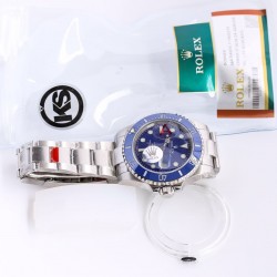 顶级做工KS出品：劳力士 蓝色水鬼 不断提高复刻效果，ROLEX劳力士 SUB水鬼 ！精钢不断改进的钻研精神，特别是五大神器的业界认可，目前销量一直成上升趋势！【尺寸】直径40mm【表镜】抗刮损蓝水晶玻璃，防反光凸透式放大日历窗【表壳】上链表冠，旋入式三扣锁三重防水系统【机芯】稳定复刻2836、36改3135自动机械机芯、【表带】蚝式三节表链【表扣】40x13mm，2836自动机械机芯，蓝宝石镜面，超强夜光，折叠扣，防水大于100米