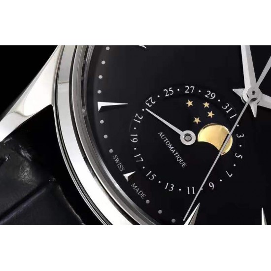 【厚积“薄”发 年度大作】新品上市,积家月相大师系列,表壳直径39mmX9.9mm与原装同步。六点钟的子盘拥有阳历阴历(月相)双期显示,月相24小时转一圈,功能和正品一致。【技术突破】采用9015改积家自产Cal.925/1机芯,功能百分百同步原装自产机芯。走时稳定,素质坚挺。【细节突破】从侧面观察腕表盘面发现有微微的弧度,为了达到这一效果,耗时费力多次调整模具,确保神韵和感觉能与原装相媲美。积家月相大师,满足您对月相的一切美好情怀。收起 【厚积“薄”发 年度大作】新品上市,积家月相大师系列,表壳直径39mmX9.9mm与原装同步。六点钟的子盘拥有阳历阴历(月相)双期显示,月相24小时转一圈,功能和正品一致。【技术突破】采用9015改积家自产Cal.925/1机芯,功能百分百同步原装自产机芯。走时稳定,素质坚挺。【细节突破】从侧面观察腕表盘面发现有微微的弧度,为了达到这一效果,耗时费力多次调整模具,确保神韵和感觉能与原装相媲美。积家月相大师,满足您对月相的一切美好情怀。收起