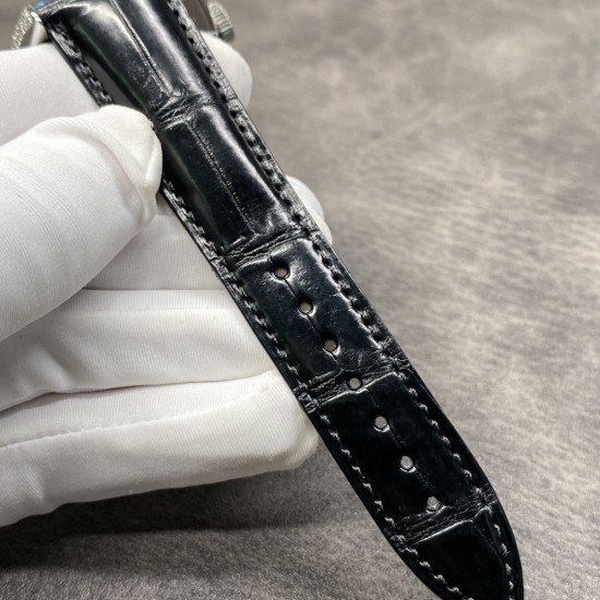 Franck Muller 法兰克穆勒满钻 FM 法穆兰 Casablanca系列 8880 B SC DT自动机械腕表 酒桶形精钢抛光表壳 穹型蓝宝石镜面 镜面与表壳完美拼合 镶嵌施华洛世奇水晶表盘 日历窗口镶嵌放大镜 日本西铁城8205自动机械机芯 客户定制美洲鳄鱼皮表带 针扣 39.5mmX55.3mm 出货实拍 Franck Muller 法兰克穆勒满钻 FM 法穆兰 Casablanca系列 8880 B SC DT自动机械腕表 酒桶形精钢抛光表壳 穹型蓝宝石镜面 镜面与表壳完美拼合 镶嵌施华洛世奇水晶表盘 日历窗口镶嵌放大镜 日本西铁城8205自动机械机芯 客户定制美洲鳄鱼皮表带 针扣 39.5mmX55.3mm 出货实拍