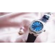 ★实拍 女神推荐款【Vacheron Constantin江诗丹顿】纵横四海系列OVERSEAS女款小号型【表壳】表径3610.8mm 质感细腻大方 84颗圆形切割施华洛水钻璀璨夺目 蓝宝石镜面永不刮花【表盘】大三针的设计 简约大方 旭日纹缎面拉丝的工艺处理 深邃优雅 18k金时标均带白色夜光涂层【机芯】CITIZEN8系列改Cal.5300机芯(机芯稳定零返修 )后原装18k纳米镀金质摆陀【表带扣】半马其他十字三片折叠式表扣 进口牛皮表带越欣赏 越懂欣赏 ★实拍 女神推荐款【Vacheron Constantin江诗丹顿】纵横四海系列OVERSEAS女款小号型【表壳】表径3610.8mm 质感细腻大方 84颗圆形切割施华洛水钻璀璨夺目 蓝宝石镜面永不刮花【表盘】大三针的设计 简约大方 旭日纹缎面拉丝的工艺处理 深邃优雅 18k金时标均带白色夜光涂层【机芯】CITIZEN8系列改Cal.5300机芯(机芯稳定零返修 )后原装18k纳米镀金质摆陀【表带扣】半马其他十字三片折叠式表扣 进口牛皮表带越欣赏 越懂欣赏