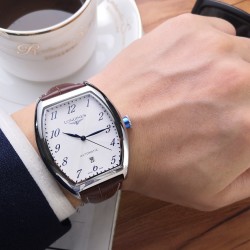 『臻品推荐』新品发布[玫瑰]浪琴-LONGINES独家首发-----典藏系列 酒桶设计唯美创作机芯:顶级全自动机械机芯表壳:顶级版316L精钢玻璃:高硬度矿物质水晶玻璃表扣:皮带原装按扣直径:原装尺寸40mm12mm[色]完美呈现 品质上乘，手感独特，送礼自戴首选[鼓掌]〔----用心，所以更完美 〕！