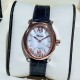 实拍 萧邦-ChopardHappy Sport Oval 石英版本腕表精钢表壳制表工艺与优雅美学风格巧妙结合,以此来展示女性魅力和技术性能。玫瑰金真空电镀材质,既优雅又时尚,以圆润柔美的曲线演绎隽永女性魅力。萧邦对象征永恒的椭圆形展现新颖诠释,打造出一款献给女性的臻礼,许下一个象征快乐的诚挚诺言。Happy Spor欢快嬉戏、自由旋转的水钻珠子在两片蓝宝石水晶之间愉悦轻舞。表壳 约30mm珍珠贝壳彩色表盘搭配光泽亮皮纹表带针扣穿戴C表扣。 实拍 萧邦-ChopardHappy Sport Oval 石英版本腕表精钢表壳制表工艺与优雅美学风格巧妙结合,以此来展示女性魅力和技术性能。玫瑰金真空电镀材质,既优雅又时尚,以圆润柔美的曲线演绎隽永女性魅力。萧邦对象征永恒的椭圆形展现新颖诠释,打造出一款献给女性的臻礼,许下一个象征快乐的诚挚诺言。Happy Spor欢快嬉戏、自由旋转的水钻珠子在两片蓝宝石水晶之间愉悦轻舞。表壳 约30mm珍珠贝壳彩色表盘搭配光泽亮皮纹表带针扣穿戴C表扣。