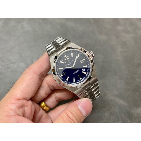 江诗丹顿 纵横四海腕表 原装一比一尺寸:直径42mm,厚度9.7mm。做工强悍,99%数 据抄写克隆,光表壳就用了40余件散件组成。源自尊达大师的设计,粗犷的表壳,尽显男人阳刚之气,干净的盘面,简单的大三针日历,采用9015进口机芯,后盖和原装一样的腐蚀印字工艺,镌刻帆船图案,象征着扬帆起航,纵横四海的寓意,僵尸中最热门的款式之一! 江诗丹顿 纵横四海腕表 原装一比一尺寸:直径42mm,厚度9.7mm。做工强悍,99%数 据抄写克隆,光表壳就用了40余件散件组成。源自尊达大师的设计,粗犷的表壳,尽显男人阳刚之气,干净的盘面,简单的大三针日历,采用9015进口机芯,后盖和原装一样的腐蚀印字工艺,镌刻帆船图案,象征着扬帆起航,纵横四海的寓意,僵尸中最热门的款式之一!