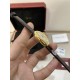 鳄鱼皮版本DR工厂 卡地亚浴缸 全网独家首发❗️Baignoire浴缸系列腕表,典雅欧风浴缸形状,完美演绎卡地亚的经典美学,涌现腕表设计的焕新力量卡家又一经典之作浴缸系列。实物拿到手的时候大吃一惊,颜值高 !椭圆外型的感觉正是典雅欧风浴缸形状,这也太好看了吧!Baignoire浴缸系列腕表,小号表款,石英机芯。镶嵌一颗凸圆形蓝宝石。镀银表盘,剑形蓝钢指针,蓝宝石水晶镜面。灰褐色鳄鱼皮表带。表壳尺寸:32x26毫米厚度:8毫米防水深度3巴(约30米)生活防水。 鳄鱼皮版本DR工厂 卡地亚浴缸 全网独家首发❗️Baignoire浴缸系列腕表,典雅欧风浴缸形状,完美演绎卡地亚的经典美学,涌现腕表设计的焕新力量卡家又一经典之作浴缸系列。实物拿到手的时候大吃一惊,颜值高 !椭圆外型的感觉正是典雅欧风浴缸形状,这也太好看了吧!Baignoire浴缸系列腕表,小号表款,石英机芯。镶嵌一颗凸圆形蓝宝石。镀银表盘,剑形蓝钢指针,蓝宝石水晶镜面。灰褐色鳄鱼皮表带。表壳尺寸:32x26毫米厚度:8毫米防水深度3巴(约30米)生活防水。