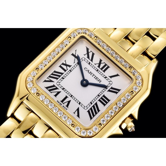 实拍 GF最强女表系列——卡地亚猎豹Panthre de Cartier。华丽而不羁,是Panthre de Cartier猎豹所传达的美学风格。它线条流畅,魅惑动人,柔软服帖于腕间,宛若在肌肤上翩翩起舞。独特的造型彰显成熟优雅、自信动人的女性形象。GF工厂以精湛技艺,原装开模,打造出与正品无异的精美流线表耳,与表壳一体成型。搭载瑞士朗达石英机芯,316L精钢壳套,尺寸:27 x 37毫米,厚度:6毫米,表冠镶嵌一颗合成蓝色尖晶石,镀银表盘,剑形蓝钢指针,100%三度防水。搭配专柜旅行包装物料。 实拍 GF最强女表系列——卡地亚猎豹Panthre de Cartier。华丽而不羁,是Panthre de Cartier猎豹所传达的美学风格。它线条流畅,魅惑动人,柔软服帖于腕间,宛若在肌肤上翩翩起舞。独特的造型彰显成熟优雅、自信动人的女性形象。GF工厂以精湛技艺,原装开模,打造出与正品无异的精美流线表耳,与表壳一体成型。搭载瑞士朗达石英机芯,316L精钢壳套,尺寸:27 x 37毫米,厚度:6毫米,表冠镶嵌一颗合成蓝色尖晶石,镀银表盘,剑形蓝钢指针,100%三度防水。搭配专柜旅行包装物料。