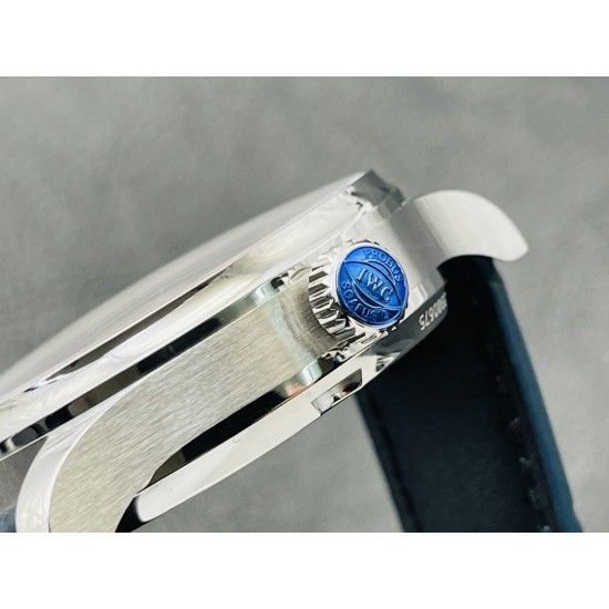 【ZF Factory销量神器】V5升级版 IWC万国葡7-葡萄牙系列 七日链 !1⃣️搭载定制版C.52010自动机械机芯!2⃣️独立小秒针,真动能指示!3⃣️蓝宝石玻璃镜面!4⃣️定制版意大利牛皮表带,原装扣子!5⃣️直径42毫米!ZF出品 必属精品 欢迎您的品鉴! 【ZF Factory销量神器】V5升级版 IWC万国葡7-葡萄牙系列 七日链 !1⃣️搭载定制版C.52010自动机械机芯!2⃣️独立小秒针,真动能指示!3⃣️蓝宝石玻璃镜面!4⃣️定制版意大利牛皮表带,原装扣子!5⃣️直径42毫米!ZF出品 必属精品 欢迎您的品鉴!