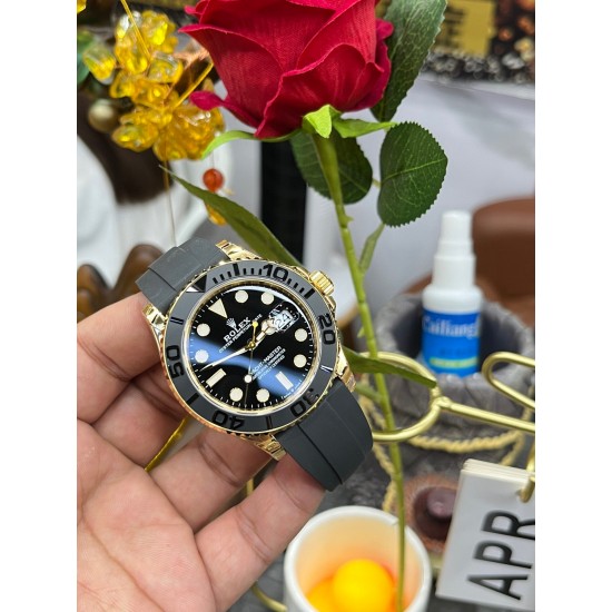 黄金游艇!ROLEX 劳力士 YACHT MASTER 游艇名仕型 116655 运动男表 精钢镀厚玫瑰金表壳 陶瓷表圈 可双向转动 旋入式表冠 蓝宝石镜面有日历放大镜6点位镭射皇冠防伪 橡胶表带 表带侧面有OYSTERFLEX字样雕刻 表带背面有导汗槽 Glidelock折叠保险表扣! 黄金游艇!ROLEX 劳力士 YACHT MASTER 游艇名仕型 116655 运动男表 精钢镀厚玫瑰金表壳 陶瓷表圈 可双向转动 旋入式表冠 蓝宝石镜面有日历放大镜6点位镭射皇冠防伪 橡胶表带 表带侧面有OYSTERFLEX字样雕刻 表带背面有导汗槽 Glidelock折叠保险表扣!