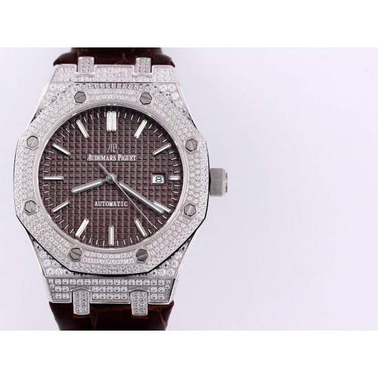 SF 爱彼 Audemars Piguet 皇家橡树系列 ️钻石壳 皮带款 搭载316L不锈精钢表壳 实心厚重钢带精选进口奥地利水钻 光彩闪耀 采用进口亚洲3120机芯 精准计时 耗时13个月 钻石精致手表 尺寸41.5x12mm 重量110g SF Factory 三杰精致推荐男士机械腕表 SJ为你精心打造超真实实物图拍摄 SF 爱彼 Audemars Piguet 皇家橡树系列 ️钻石壳 皮带款 搭载316L不锈精钢表壳 实心厚重钢带精选进口奥地利水钻 光彩闪耀 采用进口亚洲3120机芯 精准计时 耗时13个月 钻石精致手表 尺寸41.5x12mm 重量110g SF Factory 三杰精致推荐男士机械腕表 SJ为你精心打造超真实实物图拍摄