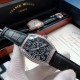 法兰克穆勒-Franck Muller 深受时尚男士及众多明星追捧的顶级腕表品牌,法兰克穆勒的标志性特征是其酒桶型表壳和夸张的弧度设计敖,采用手工镶砖手法制作,同时也拥有精湛的制表工艺,搭配全自动日本机械机芯,法兰克穆勒手表凝聚了无限心血、承载了无尽情感,是鉴赏家眼中出类拔萃敖、独一无二的完美杰作。尺寸55mmx42mmx13。FM-club™ 倾情推荐❗️ 法兰克穆勒-Franck Muller 深受时尚男士及众多明星追捧的顶级腕表品牌,法兰克穆勒的标志性特征是其酒桶型表壳和夸张的弧度设计敖,采用手工镶砖手法制作,同时也拥有精湛的制表工艺,搭配全自动日本机械机芯,法兰克穆勒手表凝聚了无限心血、承载了无尽情感,是鉴赏家眼中出类拔萃敖、独一无二的完美杰作。尺寸55mmx42mmx13。FM-club™ 倾情推荐❗️
