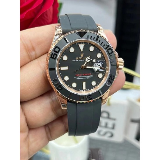 ROLEX 劳力士 YACHT MASTER 游艇名仕型 116655 运动男表 精钢镀厚玫瑰金表壳 陶瓷表圈 可双向转动 旋入式表冠 蓝宝石镜面有日历放大镜6点位镭射皇冠防伪 橡胶表带 表带侧面有OYSTERFLEX字样雕刻 表带背面有导汗槽 Glidelock折叠保险表扣! ROLEX 劳力士 YACHT MASTER 游艇名仕型 116655 运动男表 精钢镀厚玫瑰金表壳 陶瓷表圈 可双向转动 旋入式表冠 蓝宝石镜面有日历放大镜6点位镭射皇冠防伪 橡胶表带 表带侧面有OYSTERFLEX字样雕刻 表带背面有导汗槽 Glidelock折叠保险表扣!