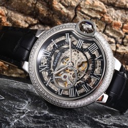 实物拍摄品牌：卡地亚-CARTIER   类型：男士腕表表壳：316精钢（做工上乘）表带：进口小牛皮/原装扣机芯：高级定制全自动机械机芯（走时稳定）材料：高级强化镀膜镜面尺寸：直径46mm，厚度14mm