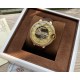 浪琴 Longines 精品情侣对表,携手而来,简约精致,品质精湛,热卖全城。采用全自动机械机芯,顶级316精钢表壳表带,矿物质超强镜面,男款尺寸40*12,女款尺寸 30*12 浪琴 Longines 精品情侣对表,携手而来,简约精致,品质精湛,热卖全城。采用全自动机械机芯,顶级316精钢表壳表带,矿物质超强镜面,男款尺寸40*12,女款尺寸 30*12