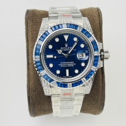 【VRS Factory2022墙裂推荐 市场最高版本】奢华大作，劳力士Rolex SUB潜航者后镶钻定制版！是奢华闪耀与永不退色的融合，更是经典潮流的不二之选！1⃣️【表壳】直径40MM。每一颗钻石/彩宝均来自奥地利（施华洛世奇原产地）经过严格的筛选，确保颜色，大小，火彩统一，专业珠宝镶嵌师精心镶嵌。2⃣️【表带】跟官网同步，904L蚝式钢完美还原坚固耐用的优良血统，效果可媲美原装。3⃣️【机芯】采用复刻界的机芯之王——搭配3135自动上旋机芯。VRS Factory匠心力作 敬请各路表友品鉴！