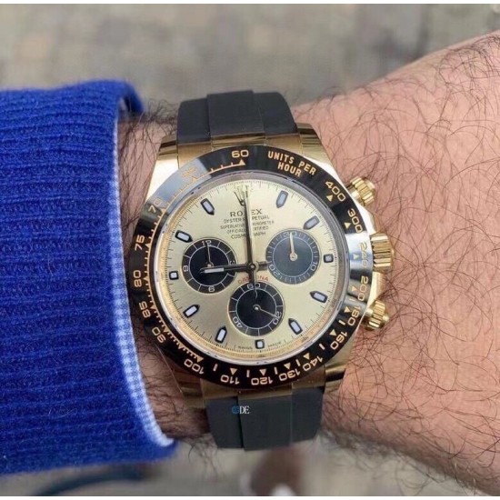 ROLEX 劳力士 迪通拿系列。尺寸40mm!陶质实心外圈连计速刻度,盘面的底色纹路经过无数次过滤改正,劳力士金属LOGO凹陷立体感,易读Chroma light夜光显示 表镜平形蓝宝石水晶玻璃 表扣采用进口精钢1:1散件打磨而成 腐蚀劳力士钢印! ROLEX 劳力士 迪通拿系列。尺寸40mm!陶质实心外圈连计速刻度,盘面的底色纹路经过无数次过滤改正,劳力士金属LOGO凹陷立体感,易读Chroma light夜光显示 表镜平形蓝宝石水晶玻璃 表扣采用进口精钢1:1散件打磨而成 腐蚀劳力士钢印!