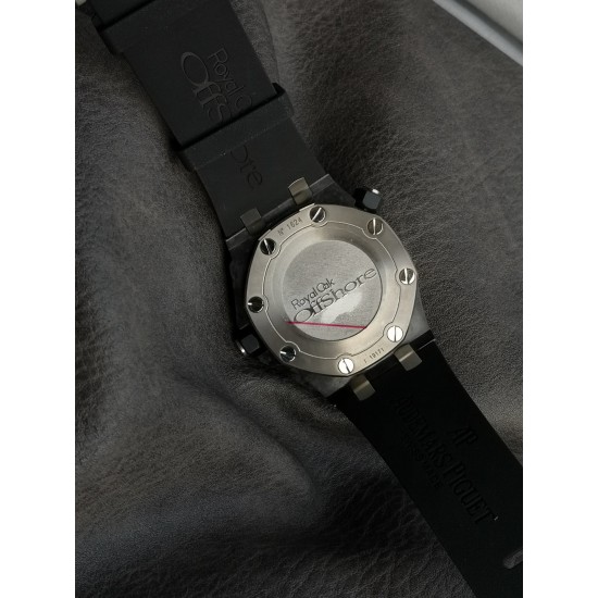 JF推荐：爱彼皇家橡树离岸型系列15706AU.OO.A002CA.01腕表，碳纤维表壳，黑色表盘，3120型自动机械，42毫米。