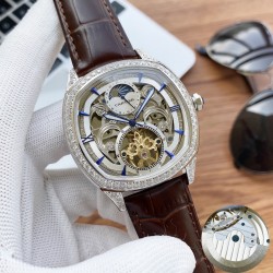 实物拍摄品牌：卡地亚-CARTIER   类型：男士腕表表壳：316精钢（做工上乘）表带：进口小牛皮/316精钢(两种可选)机芯：高级定制全自动机械机芯（走时稳定）材料：高级强化镀膜镜面尺寸：直径43mm，厚度13mm