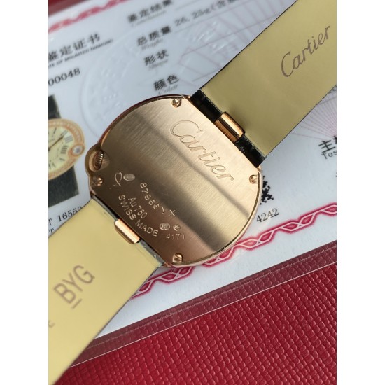 真钻真钻!独家渠道,卡地亚新款白气球系列,44颗小钻为vs南非真钻 18k真金电镀 蓝宝石水晶玻璃镜面 黑色鳄鱼皮表带更衬玫瑰金的光泽。比容易撞款的篮气球耐看多了。表盘尺寸30。不大不小的尺寸。剑形镀金指针 4点钟位置镶嵌施华洛世奇明亮式切割圆钻 有一说一 不来虚的 支持专柜对比,送礼首选,非人为损坏免费保修。 真钻真钻!独家渠道,卡地亚新款白气球系列,44颗小钻为vs南非真钻 18k真金电镀 蓝宝石水晶玻璃镜面 黑色鳄鱼皮表带更衬玫瑰金的光泽。比容易撞款的篮气球耐看多了。表盘尺寸30。不大不小的尺寸。剑形镀金指针 4点钟位置镶嵌施华洛世奇明亮式切割圆钻 有一说一 不来虚的 支持专柜对比,送礼首选,非人为损坏免费保修。