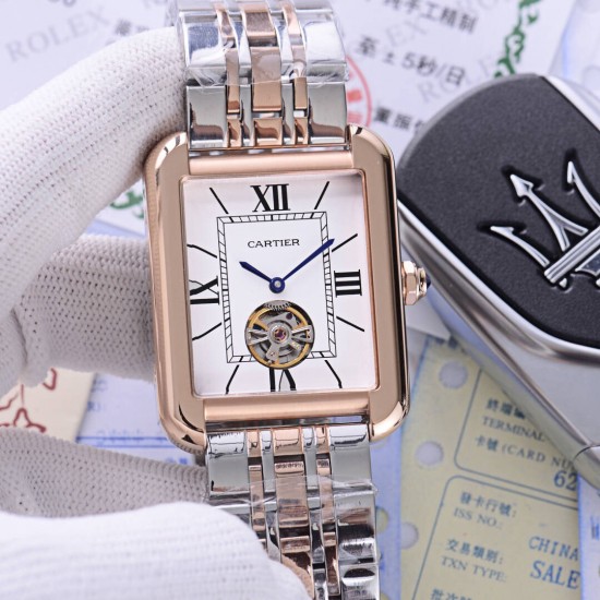 卡地亚 Cartier 精品男士腕表,独家二针飞轮设计,技艺精湛,独具匠心,尊贵大气,绅士风范。采用全自动机械机芯,顶级316精钢表壳表带,矿物质超强镜面,尺寸40*12 卡地亚 Cartier 精品男士腕表,独家二针飞轮设计,技艺精湛,独具匠心,尊贵大气,绅士风范。采用全自动机械机芯,顶级316精钢表壳表带,矿物质超强镜面,尺寸40*12