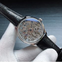万国 IWC X5 飞行员系列 拉砂表壳 尺寸：42mm*12mm 内置手动上链机械机芯 镀膜玻璃 头层小牛皮带原装扣  简单大气镂空艺术雕花设计 优雅且精致的像个飞行员 三杰精心挑选超真实实物图拍摄 SJ为你精心挑选超真实实物图拍摄