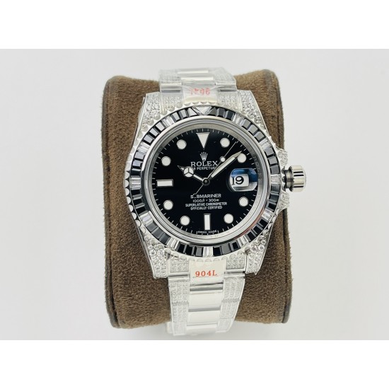 【VRS Factory2022墙裂推荐 市场最高版本】奢华大作,劳力士Rolex SUB潜航者后镶钻定制版!是奢华闪耀与永不退色的融合,更是经典潮流的不二之选!1⃣️【表壳】直径40MM。每一颗钻石/彩宝均来自奥地利(施华洛世奇原产地)经过严格的筛选,确保颜色,大小,火彩统一,专业珠宝镶嵌师精心镶嵌。2⃣️【表带】跟官网同步,904L蚝式钢完美还原坚固耐用的优良血统,效果可媲美原装。3⃣️【机芯】采用复刻界的机芯之王——搭配3135自动上旋机芯。VRS Factory匠心力作 敬请各路表友品鉴! 【VRS Factory2022墙裂推荐 市场最高版本】奢华大作,劳力士Rolex SUB潜航者后镶钻定制版!是奢华闪耀与永不退色的融合,更是经典潮流的不二之选!1⃣️【表壳】直径40MM。每一颗钻石/彩宝均来自奥地利(施华洛世奇原产地)经过严格的筛选,确保颜色,大小,火彩统一,专业珠宝镶嵌师精心镶嵌。2⃣️【表带】跟官网同步,904L蚝式钢完美还原坚固耐用的优良血统,效果可媲美原装。3⃣️【机芯】采用复刻界的机芯之王——搭配3135自动上旋机芯。VRS Factory匠心力作 敬请各路表友品鉴!