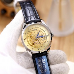 欧米茄-OMEGA2018独家订制新品 全新名典系列镂空男士腕表 GD原版 专注西铁城新机 最大限还原正品 搭载全新两针半镂空西铁城82S5金机 316L精钢表壳 修正优美壳身 压弧表盘 深度防水 可放心游泳 拱形高清通透玻璃（可选蓝宝石玻璃） 精钢表链或意大利小牛皮表带可选[玫瑰][玫瑰][玫瑰]尺寸：39.5/12mm