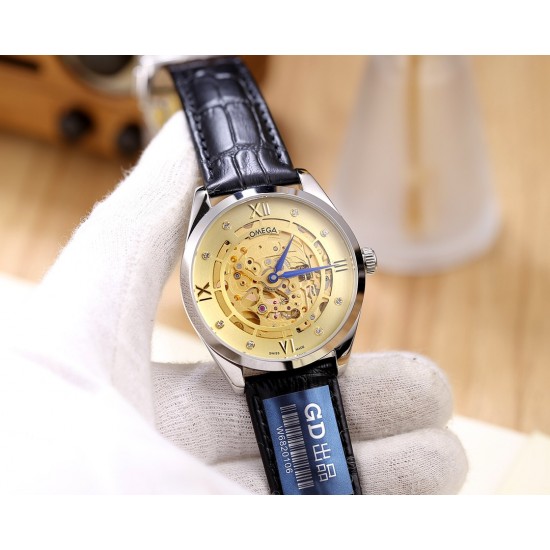 欧米茄-OMEGA2018独家订制新品 全新名典系列镂空男士腕表 GD原版 专注西铁城新机 最大限还原正品 搭载全新两针半镂空西铁城82S5金机 316L精钢表壳 修正优美壳身 压弧表盘 深度防水 可放心游泳 拱形高清通透玻璃（可选蓝宝石玻璃） 精钢表链或意大利小牛皮表带可选[玫瑰][玫瑰][玫瑰]尺寸：39.5/12mm