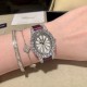 萧邦   LHEURE DU DIAMANT MEDIUM OVAL 此款LHeure du Diamant 椭圆形切割贝壳雕纹镶钻表盘 环以点缀钻石的表圈 优雅气韵 时尚风格和萧邦精湛的手工艺尽显无遗 光华耀眼