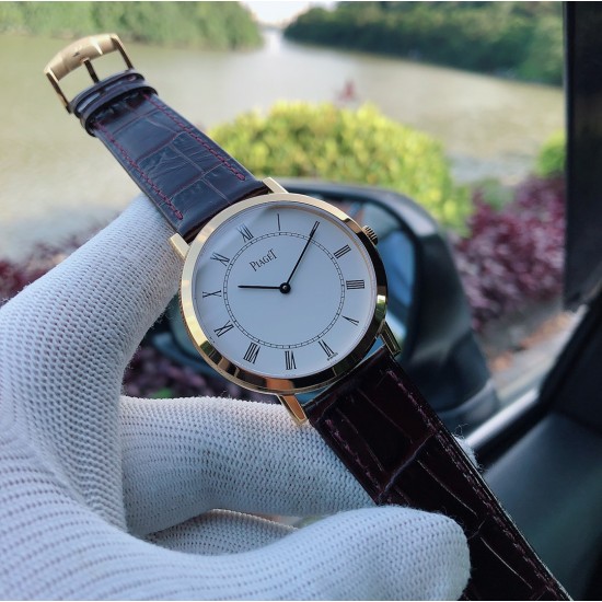伯爵 PIAGET B0 超薄,直径40厚度8MM,采用改装高品质手翻机芯Cal.1400:原装一致夹板刻字,机芯稳定!蓝宝石水晶镜面,原装比例细节!特别注重手表的大小,弧度,抛光,刻字! 外壳均采用真空电镀,特别是白金款式光亮不掉色,纯正316进口钢材使整表更有坠感,欢迎比对!双面进口意大利小牛皮和原装扣! 三十米防水!三杰精致推荐男士超薄机械腕表 SJ为你精心打造超真实实物图拍摄 伯爵 PIAGET B0 超薄,直径40厚度8MM,采用改装高品质手翻机芯Cal.1400:原装一致夹板刻字,机芯稳定!蓝宝石水晶镜面,原装比例细节!特别注重手表的大小,弧度,抛光,刻字! 外壳均采用真空电镀,特别是白金款式光亮不掉色,纯正316进口钢材使整表更有坠感,欢迎比对!双面进口意大利小牛皮和原装扣! 三十米防水!三杰精致推荐男士超薄机械腕表 SJ为你精心打造超真实实物图拍摄